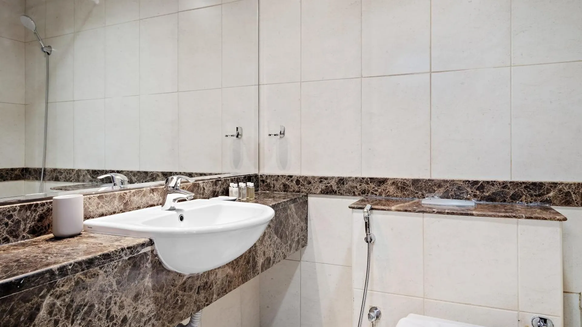 Silkhaus Luxury 1 Bdr With Metro Nearby Daire Dubai